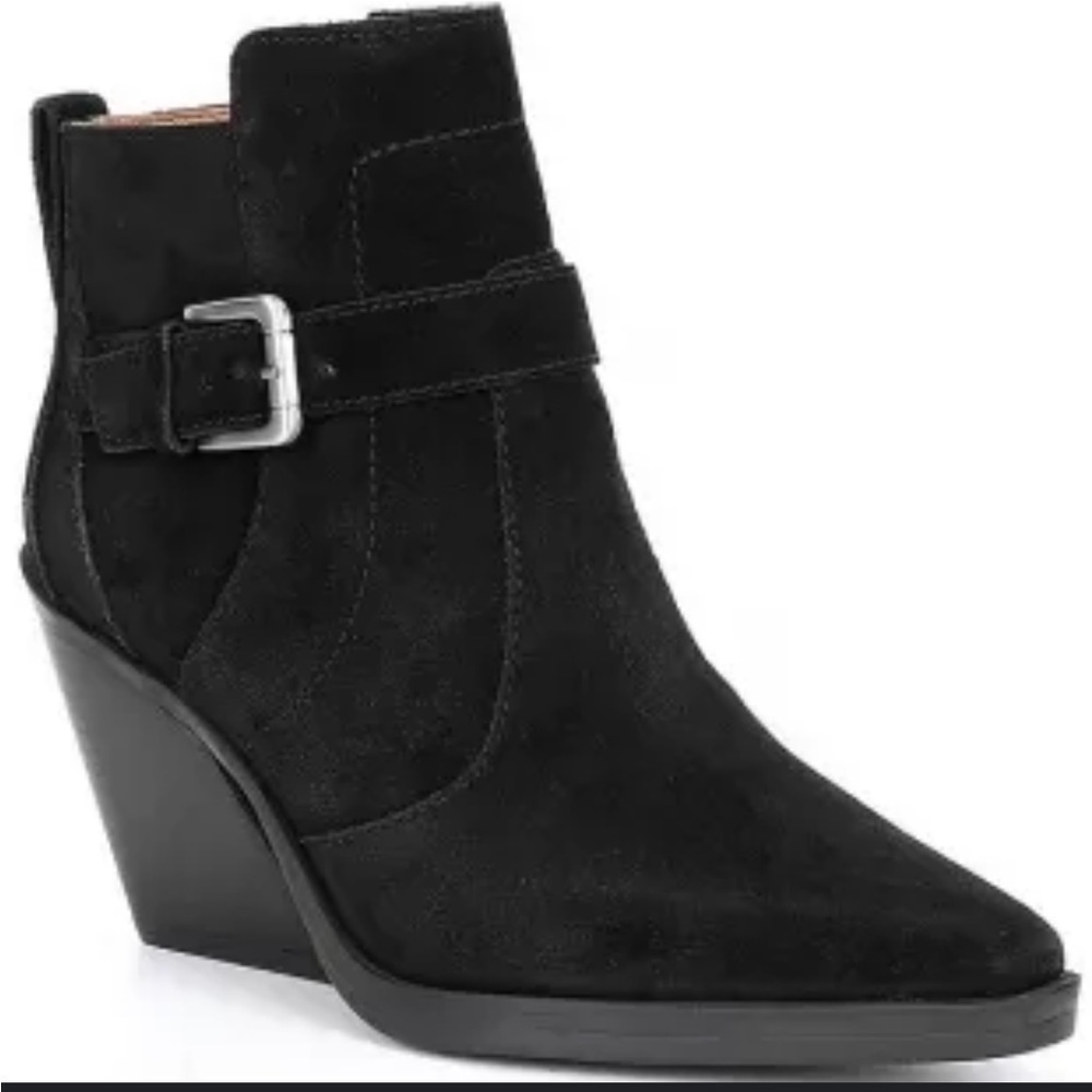 Antonio Melani PEATRIE Black Suede Buckle Detail Western Block Heel Ankl…